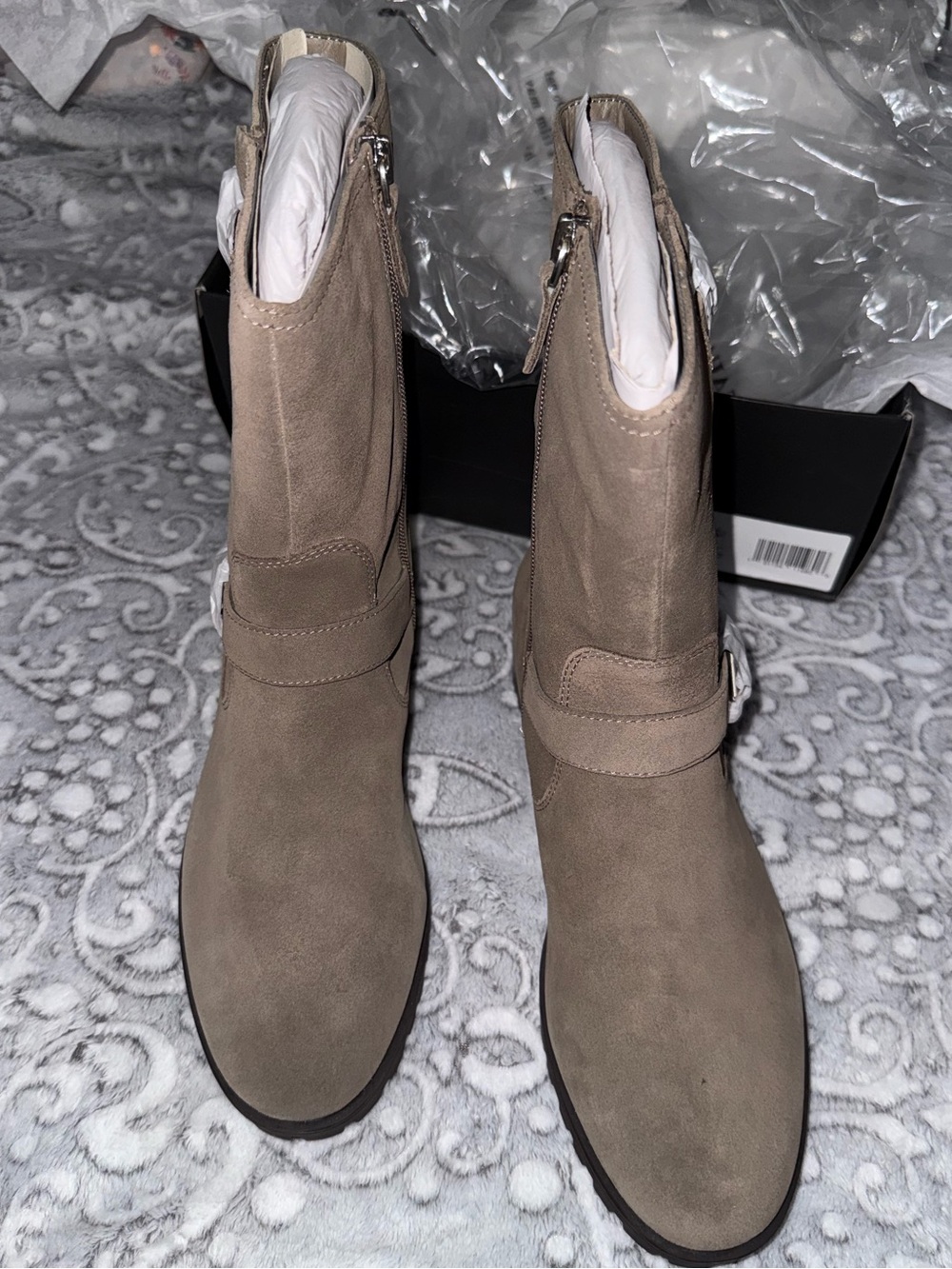 Tahari Daria Winter Taupe Moto Boots – Women’s 9.5M NIB